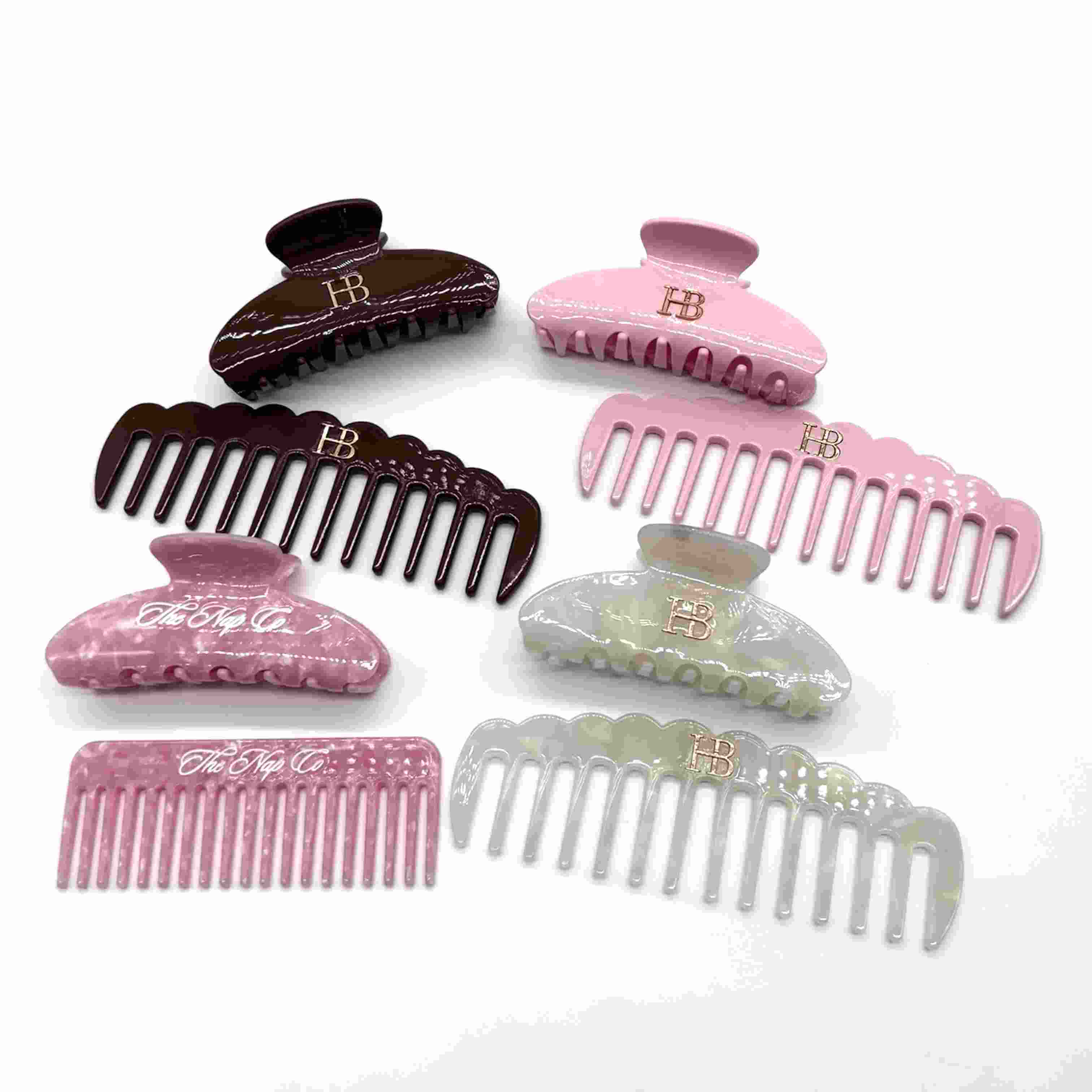 เครื่องประดับผมส่วนบุคคลสำหรับผู้หญิงแฟชั่นสามารถโลโก้ที่กำหนดเอง Acetate Hair Claw Clip & Comb Set สำหรับร้านทำผมและผลิตภัณฑ์ดูแลเส้นผมยกระดับอัตรากำไรของแบรนด์ในการค้าปลีกความงามระดับพรีเมียมได้อย่างไร